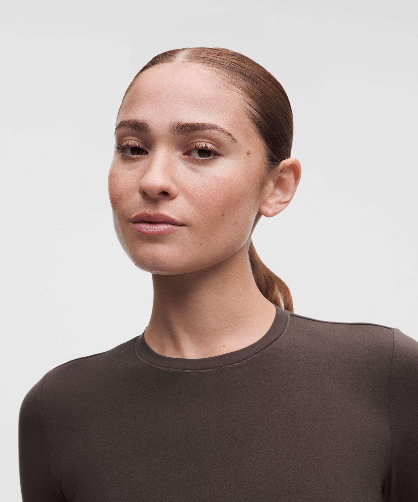 Wundermost Ultra-Soft Nulu Crewneck Long-Sleeve Shirt Mahogany Muse
