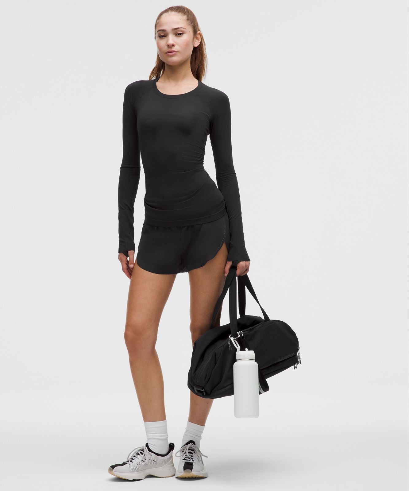 Swiftly Tech Long-Sleeve Shirt 2.0 *Hip Length Black/Black
