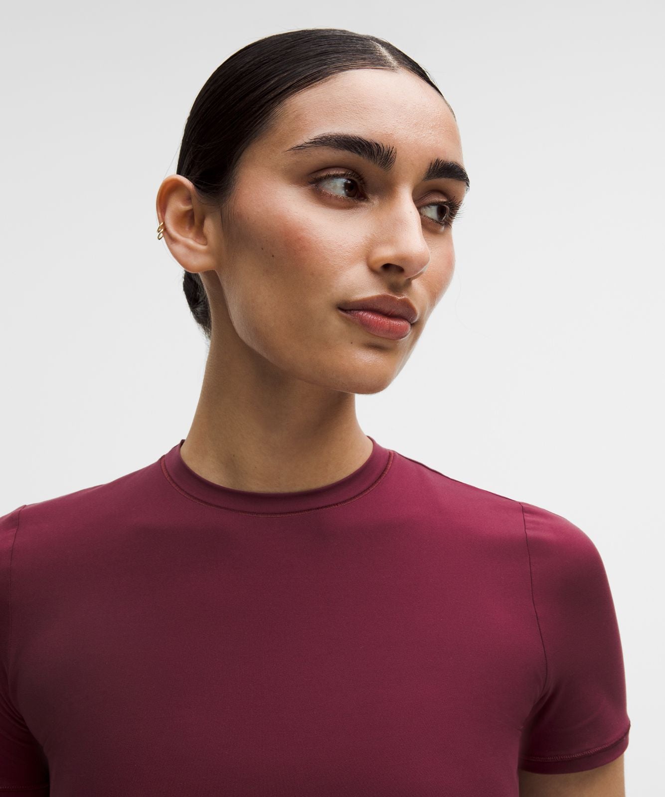 Wundermost Ultra-Soft Nulu Hip-Length Crewneck Shirt Burgundy Bay