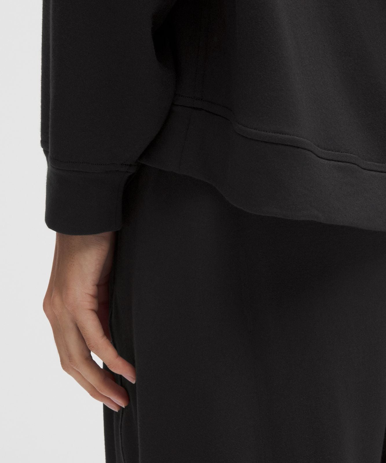 BeCalm Oversized Boatneck Long-Sleeve Shirt Black