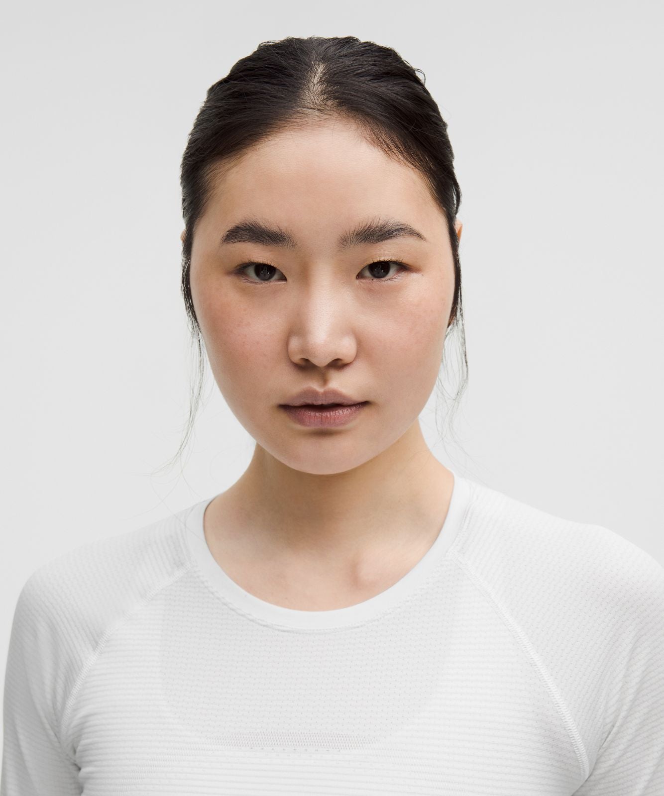 Swiftly Tech Cropped Long-Sleeve Shirt 2.0 White/White