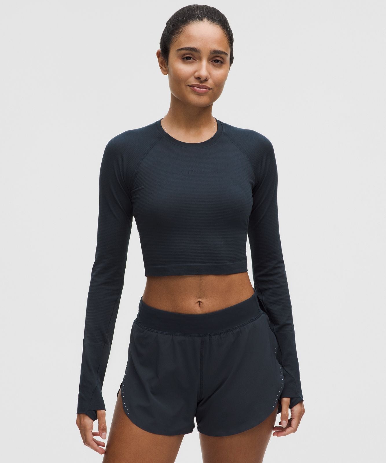 Swiftly Tech Cropped Long-Sleeve Shirt 2.0 True Navy/True Navy