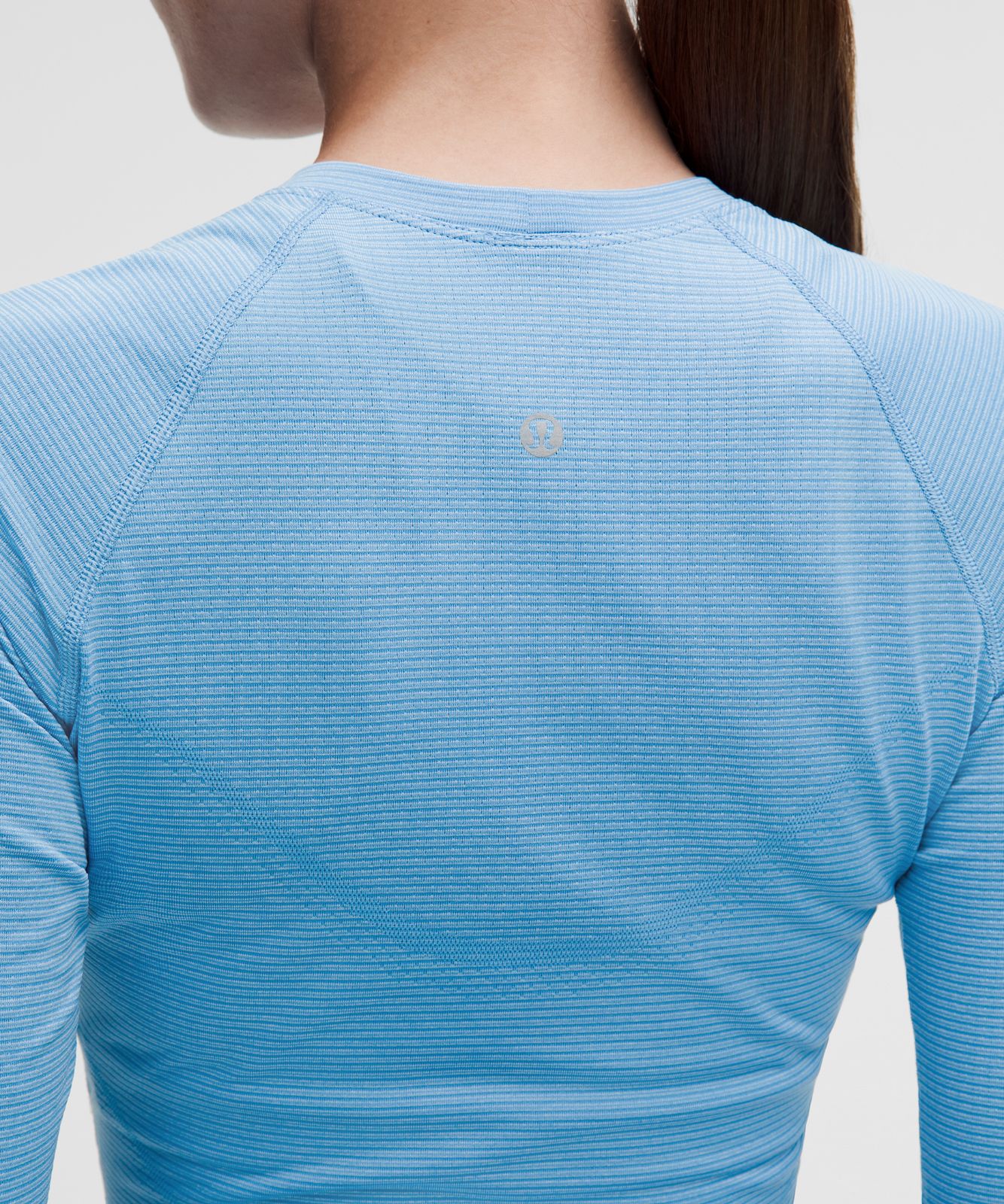 Swiftly Tech Cropped Long-Sleeve Shirt 2.0 Spandex Stripe Ocean Wave/White