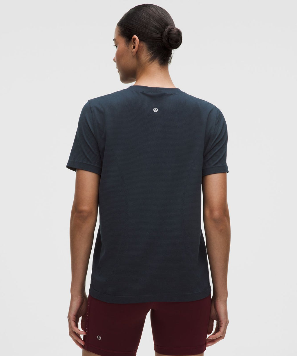Swiftly Relaxed Short-Sleeve Shirt *Hip Length True Navy/True Navy