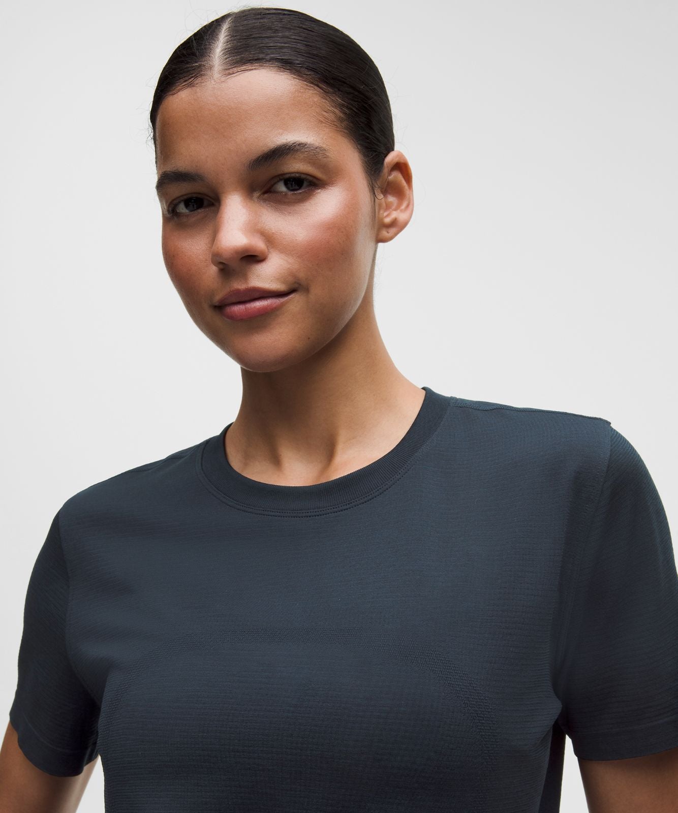 Swiftly Relaxed Short-Sleeve Shirt *Hip Length True Navy/True Navy