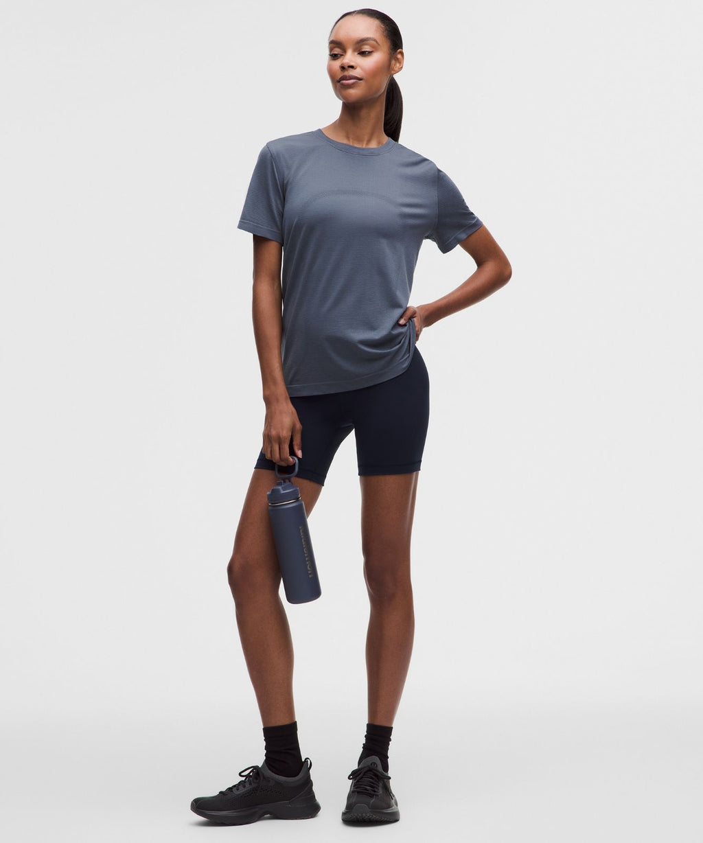 Swiftly Relaxed Short-Sleeve Shirt *Hip Length Dusty Diamond/Dusty Diamond