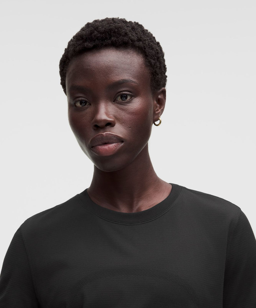 Swiftly Relaxed Short-Sleeve Shirt *Hip Length Black/Black