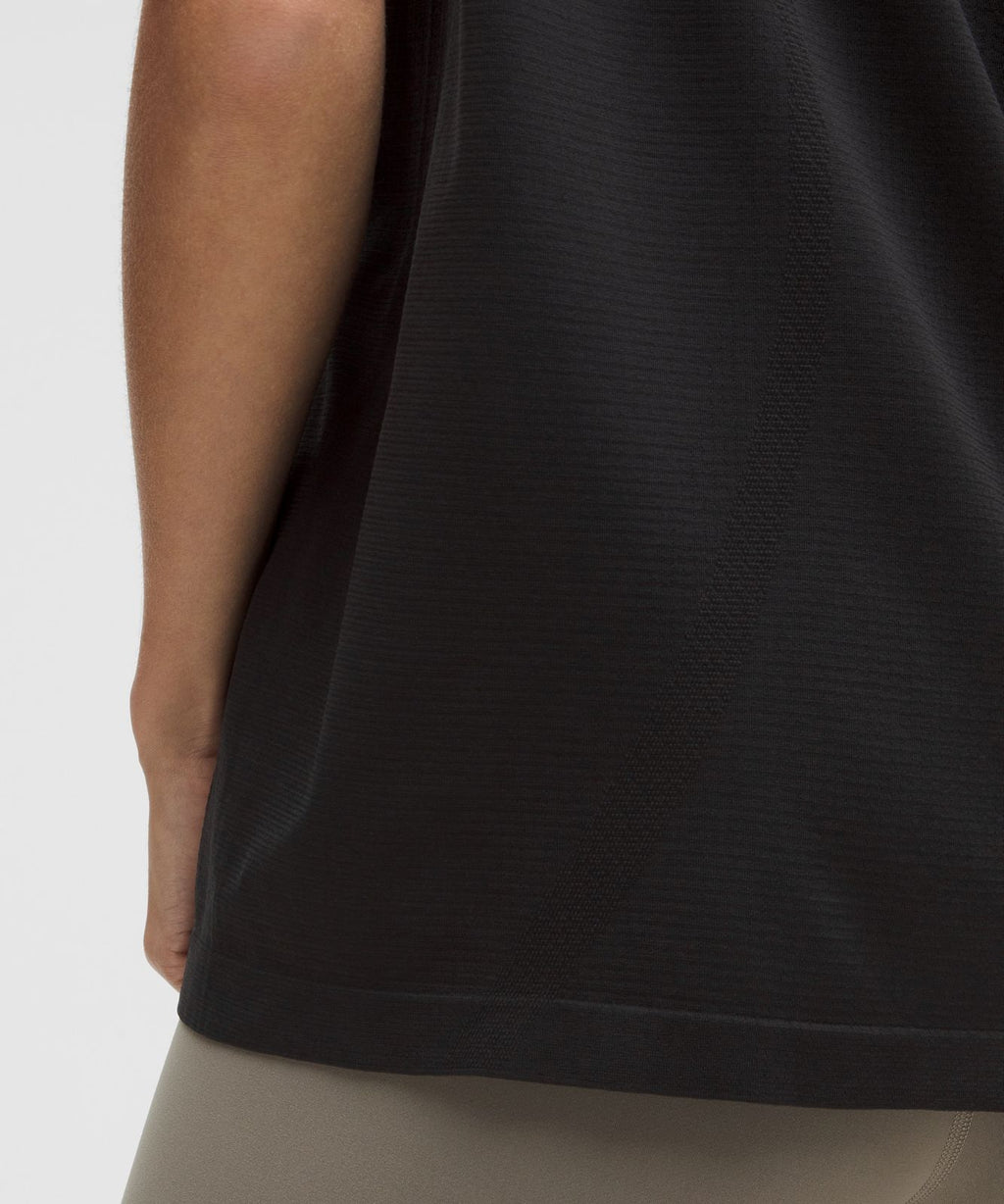 Swiftly Relaxed Short-Sleeve Shirt *Hip Length Black/Black