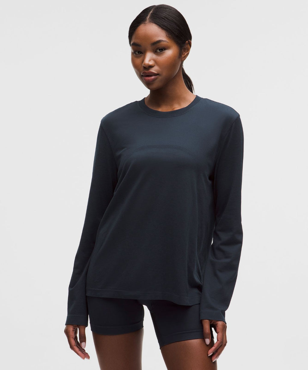 Swiftly Relaxed Long-Sleeve Shirt *Hip Length True Navy/True Navy