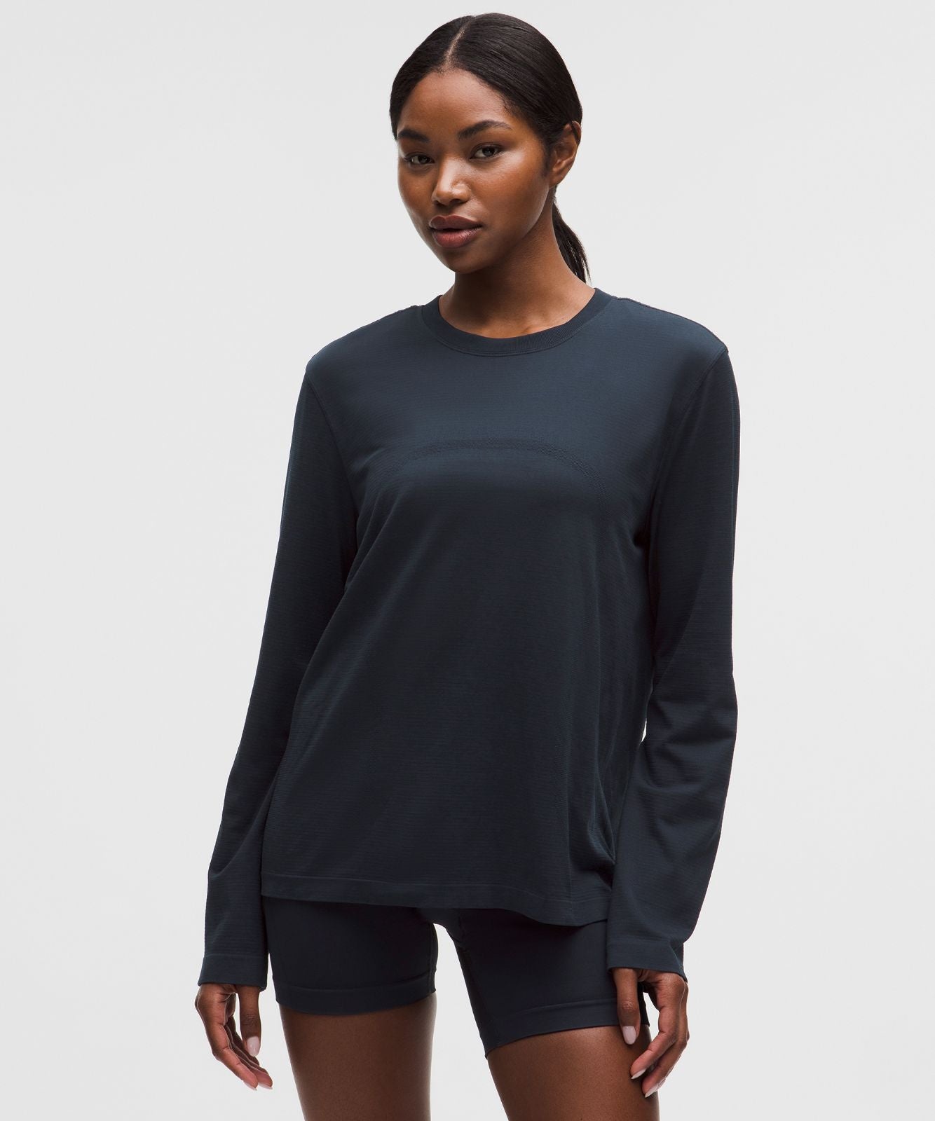 Swiftly Relaxed Long-Sleeve Shirt *Hip Length True Navy/True Navy