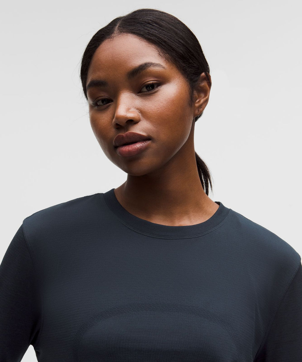 Swiftly Relaxed Long-Sleeve Shirt *Hip Length True Navy/True Navy
