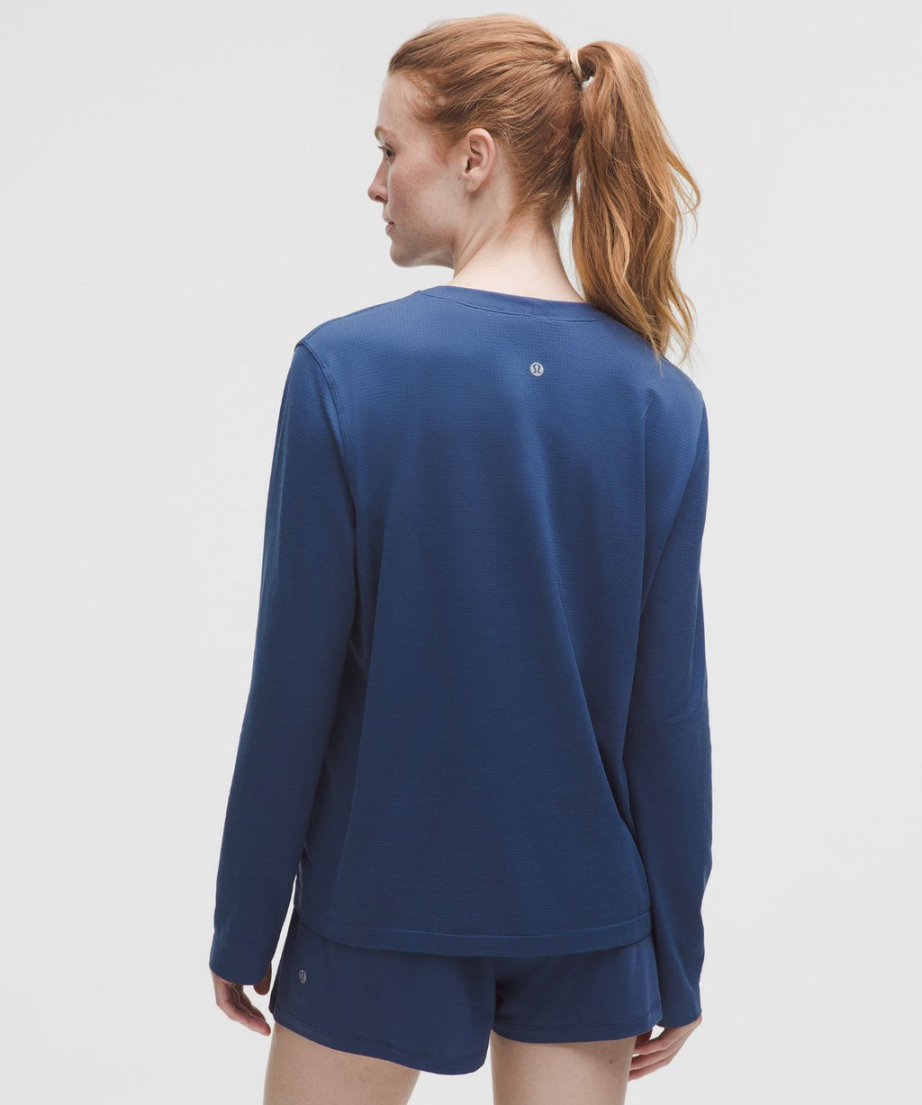 Swiftly Relaxed Long-Sleeve Shirt *Hip Length Blue Twill/Blue Twill