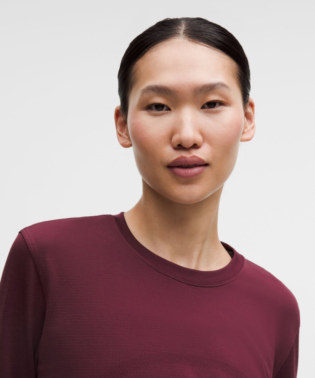 Swiftly Relaxed Long-Sleeve Shirt *Hip Length Burgundy Bay/Burgundy Bay