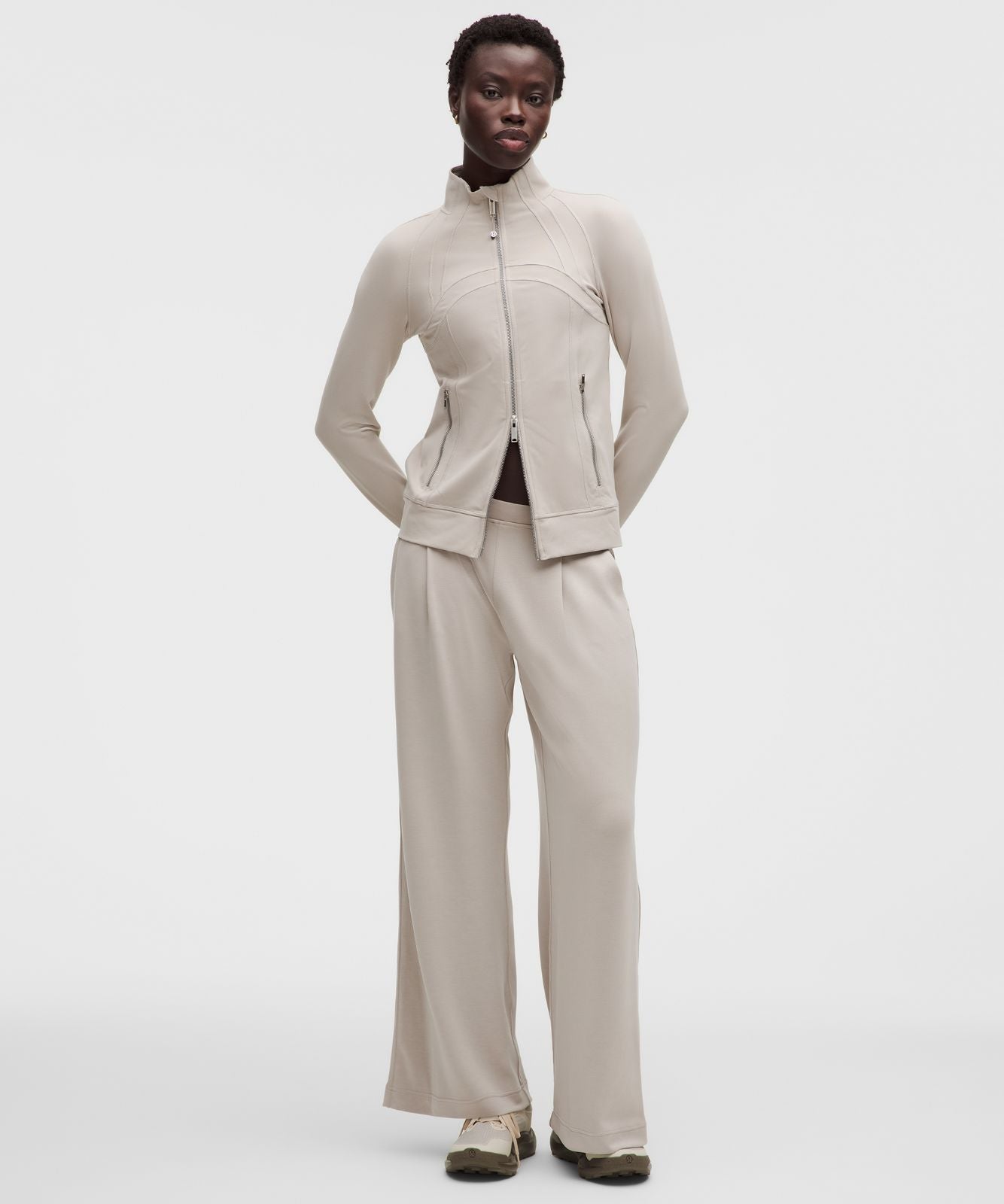 Define Track Jacket *Luon Downtown Tan
