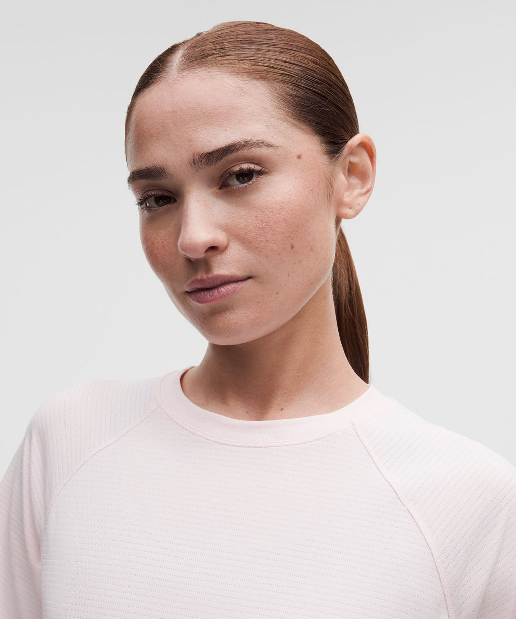License to Train Classic-Fit T-Shirt Pink Pearl/Light Ivory