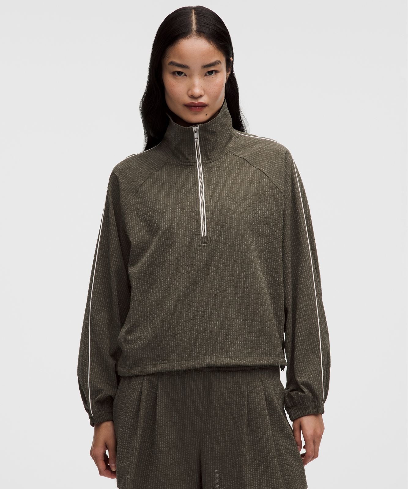 Seersucker WovenAir Funnel-Neck Half Zip Olive Brown/Olive Brown