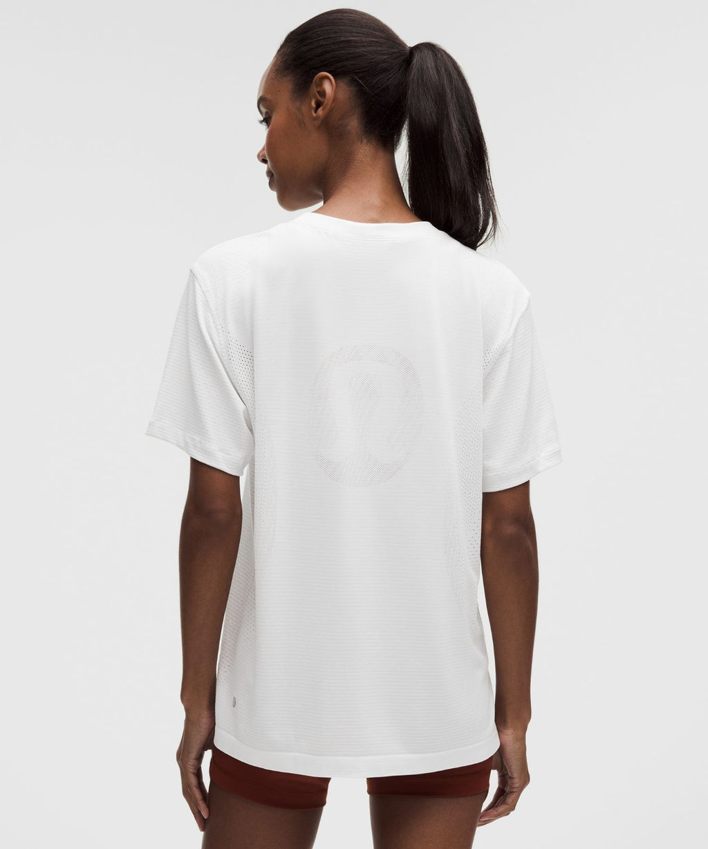 Swiftly Relaxed Short-Sleeve Shirt Hip Length *Logo White