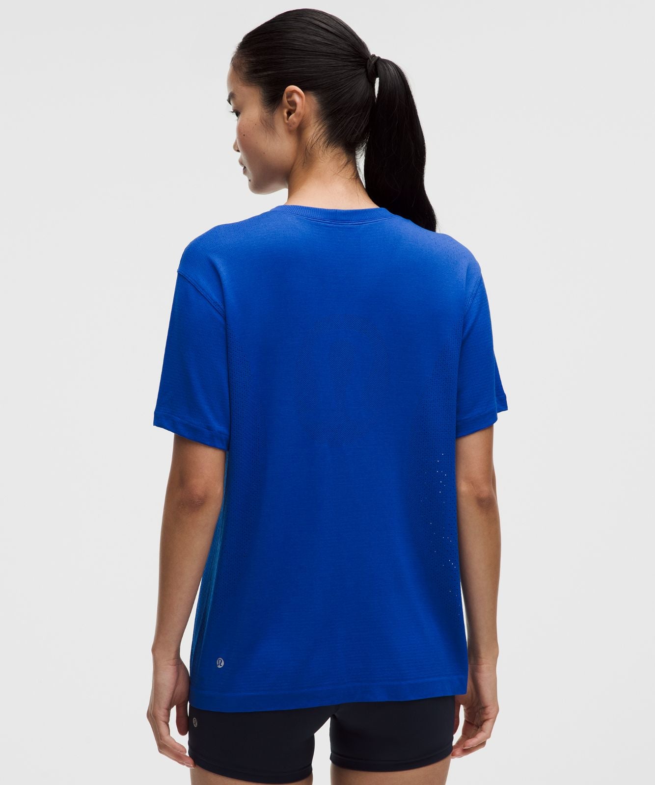 Swiftly Relaxed Short-Sleeve Shirt Hip Length *Logo Beach Ball Blue