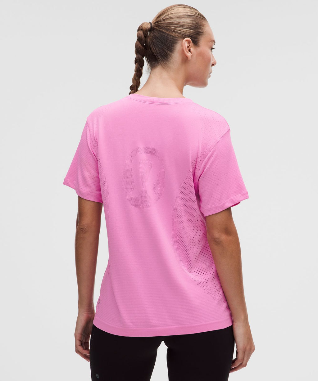 Swiftly Relaxed Short-Sleeve Shirt Hip Length *Logo Sweet Sorbet