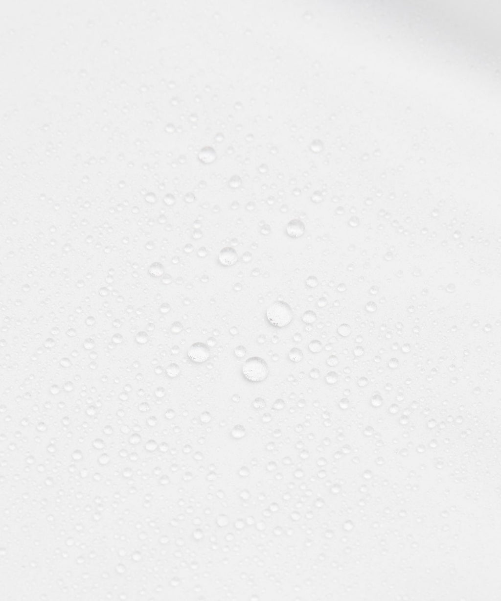 Mist Over Windbreaker White