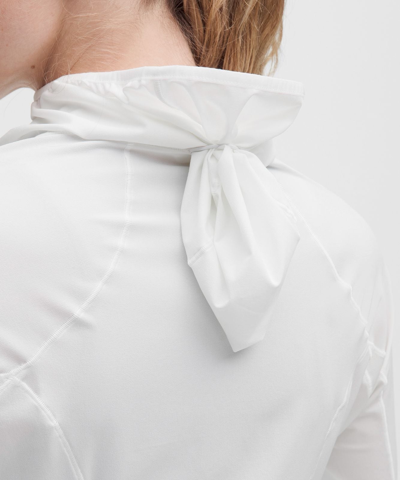 Mist Over Windbreaker White