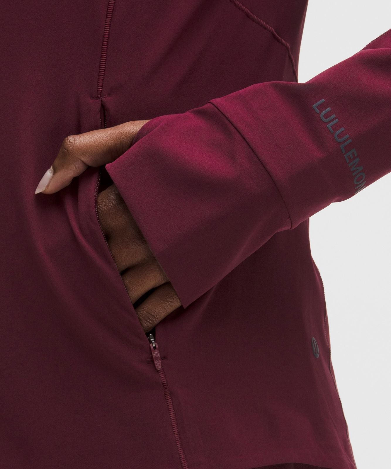 Mist Over Windbreaker Burgundy Bay