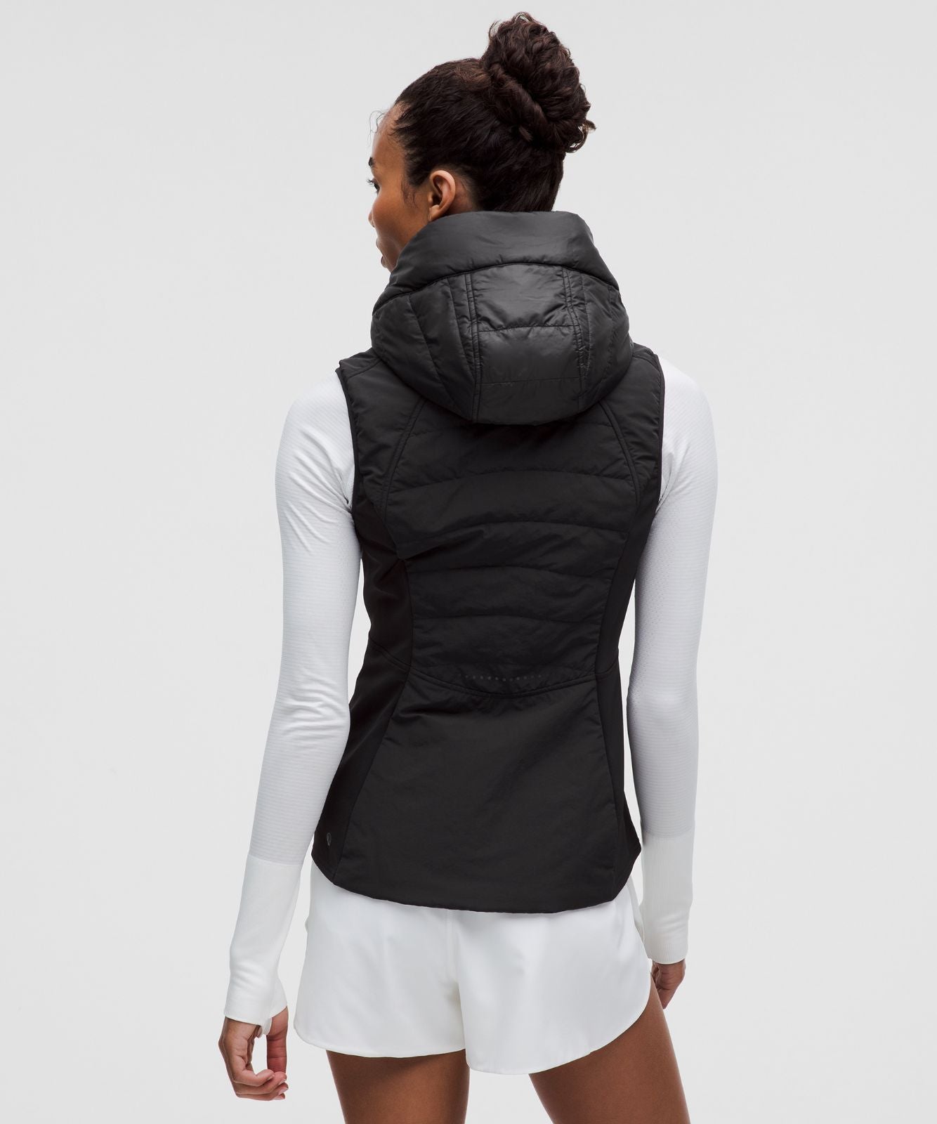 Another Mile Vest Black
