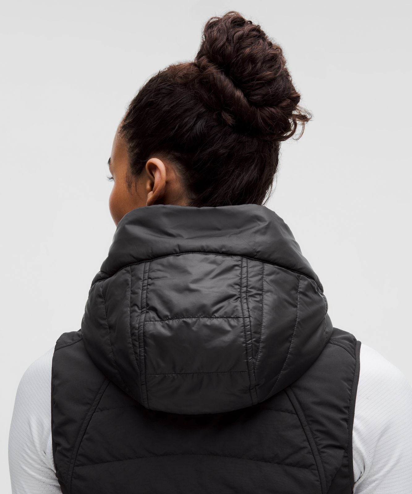 Another Mile Vest Black