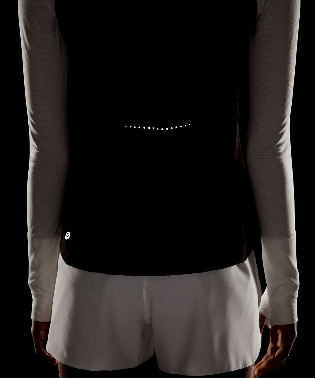 Another Mile Vest Black