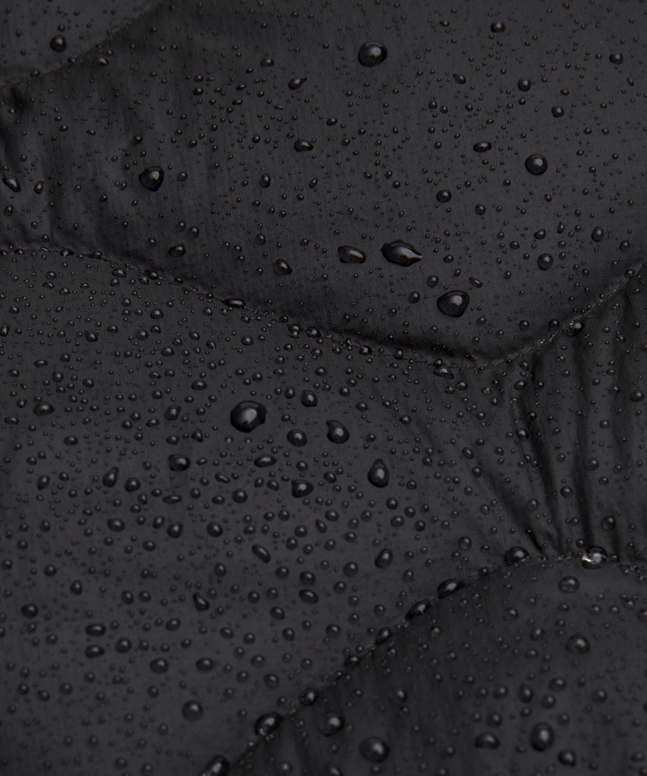 Featherweight 900-Down-Fill Quilted Jacket Black