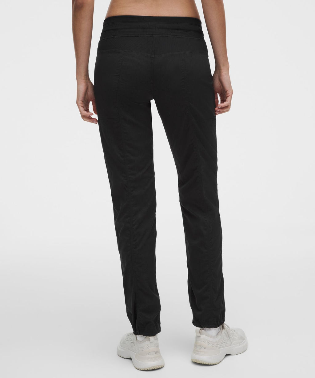 Dance Studio Mid-Rise Pant *Regular Black