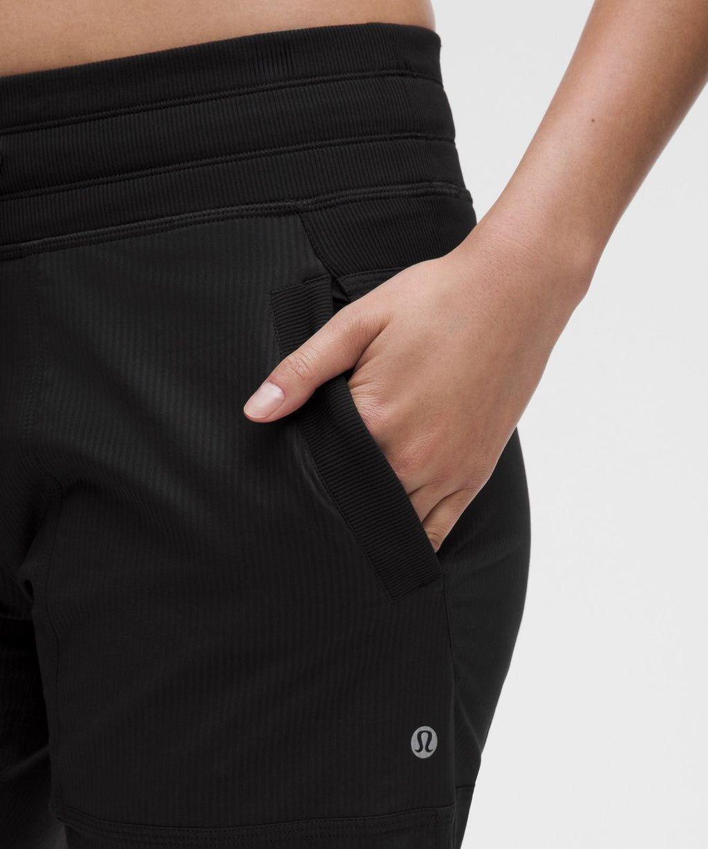 Dance Studio Mid-Rise Pant *Regular Black