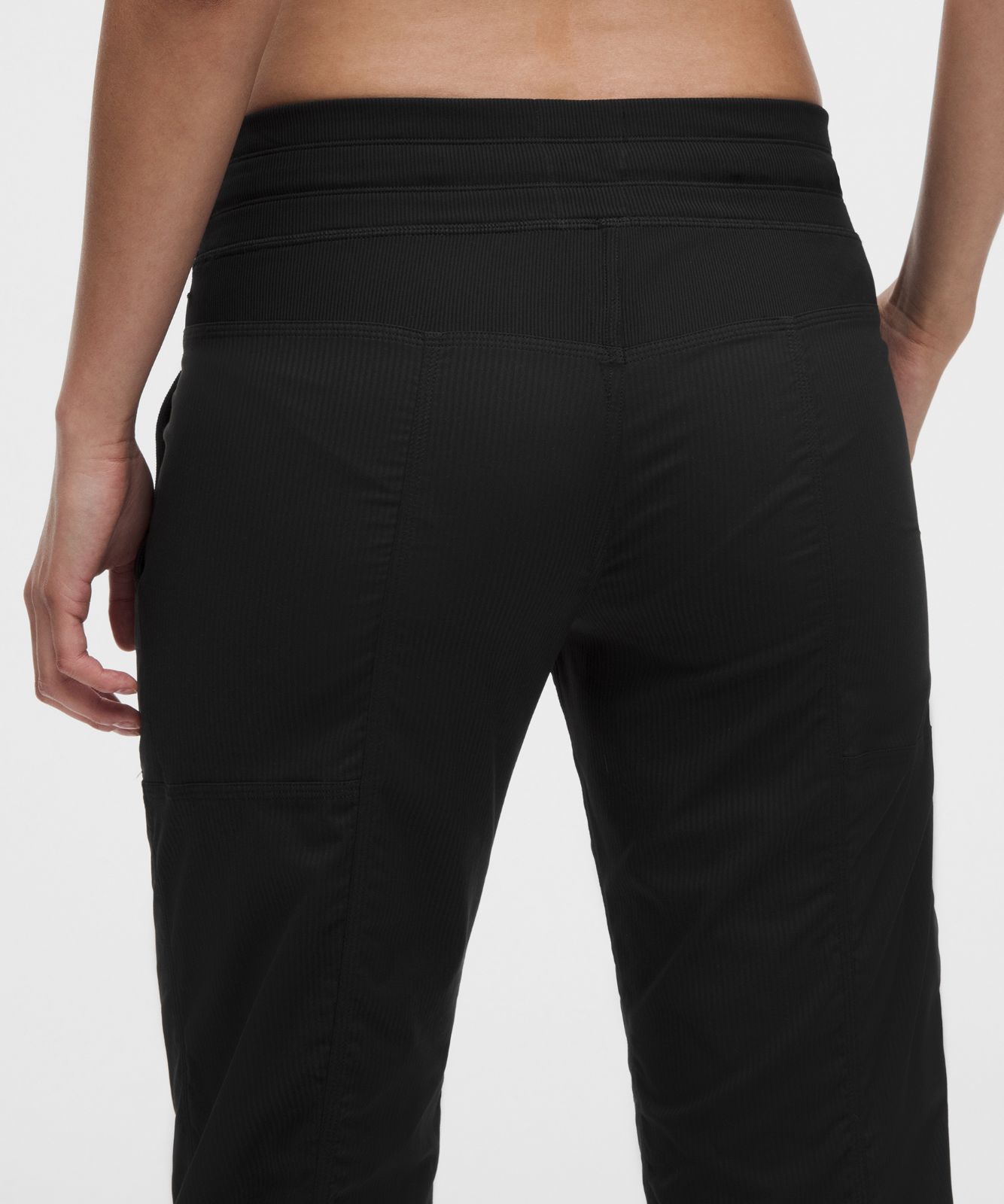 Dance Studio Mid-Rise Pant *Regular Black