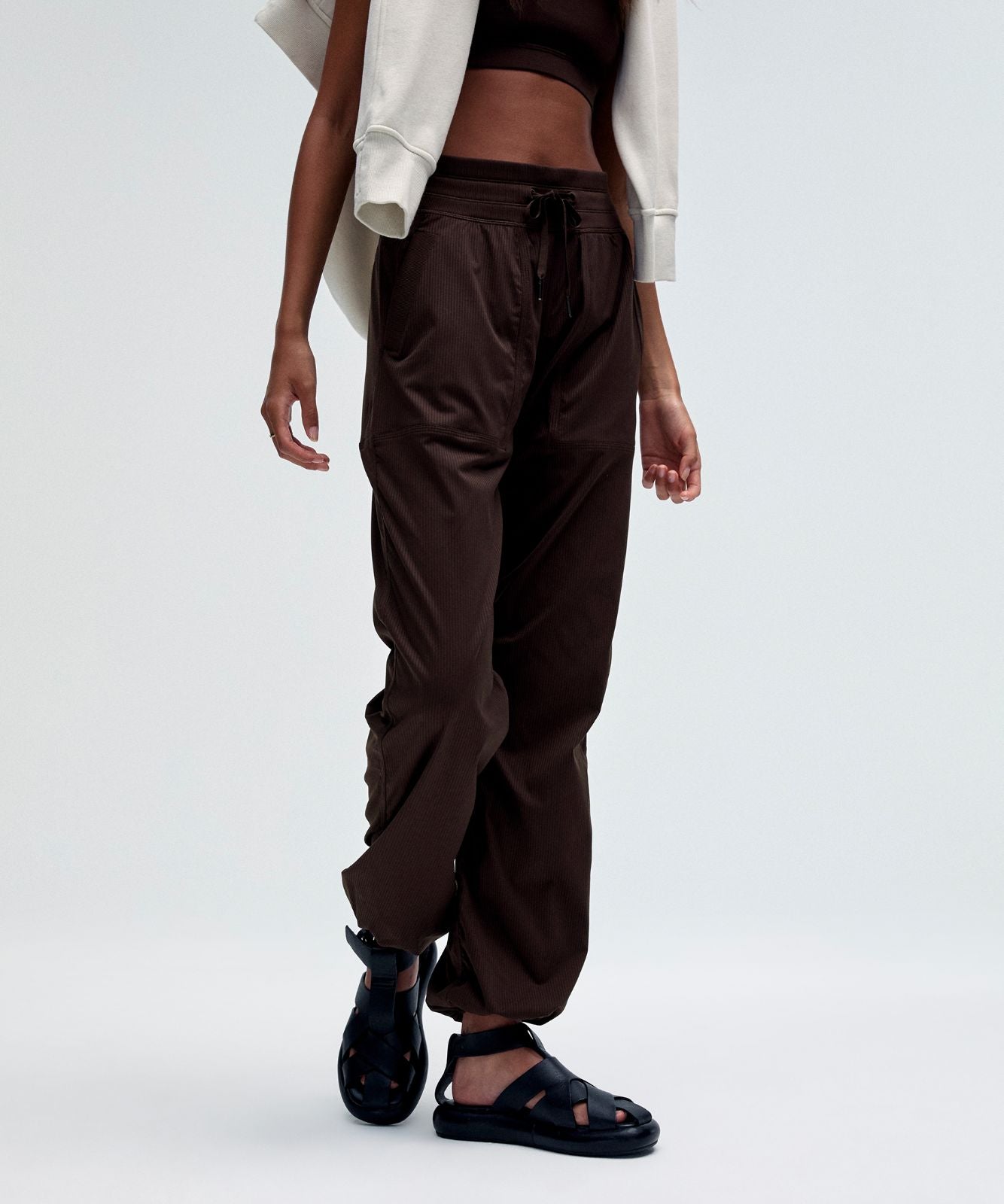 Dance Studio Mid-Rise Pant *Regular Espresso