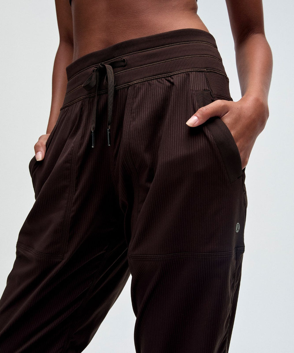 Dance Studio Mid-Rise Pant *Regular Espresso