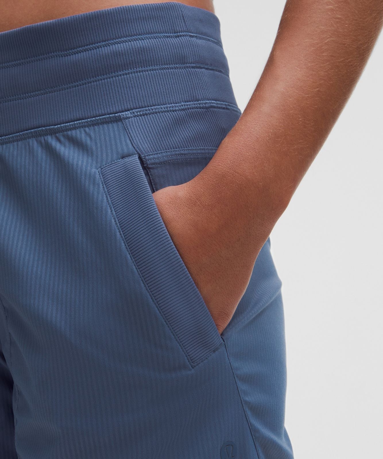 Dance Studio Mid-Rise Pant *Regular Blue Twill