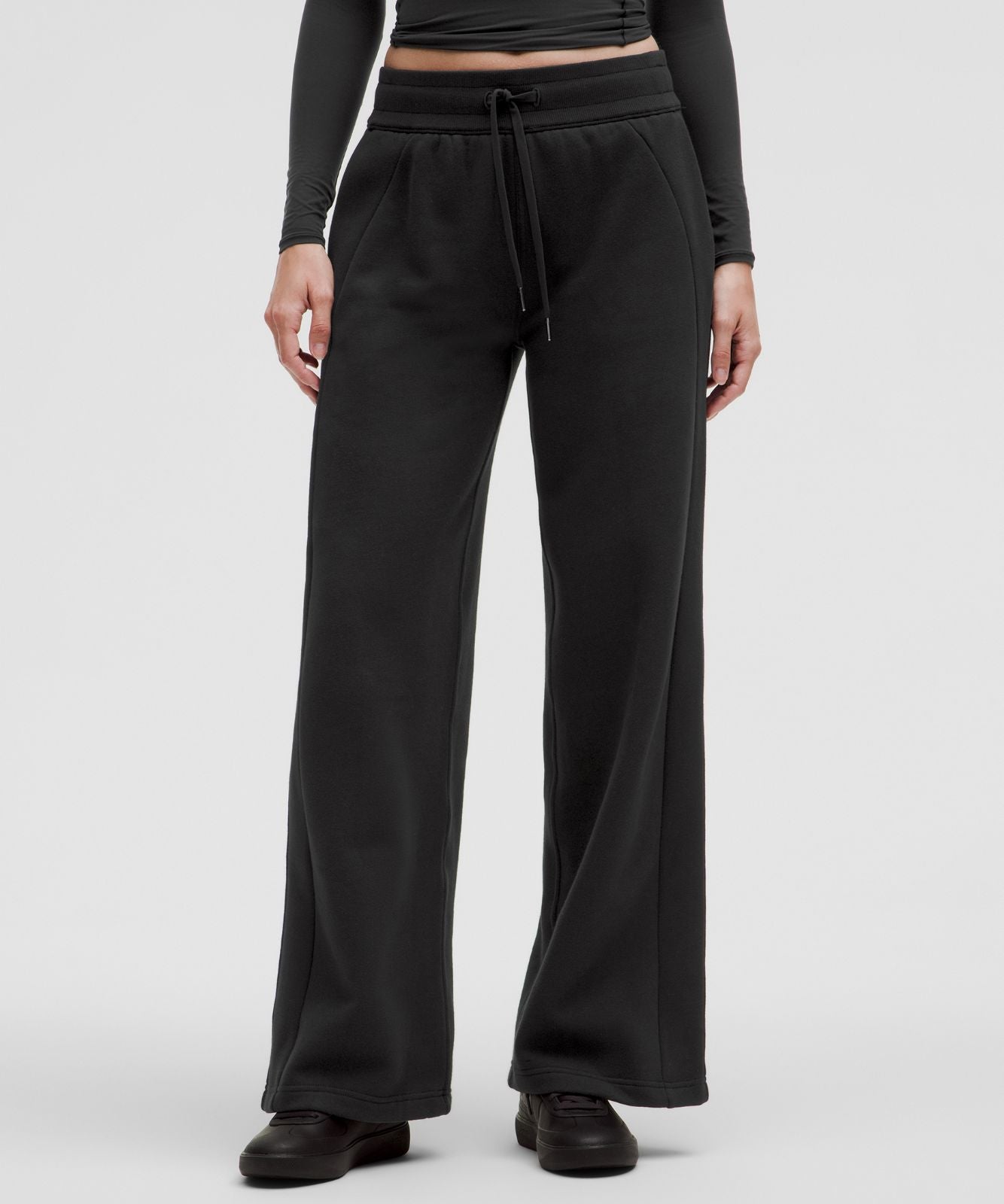Scuba Mid-Rise Wide-Leg Pant *Regular Black