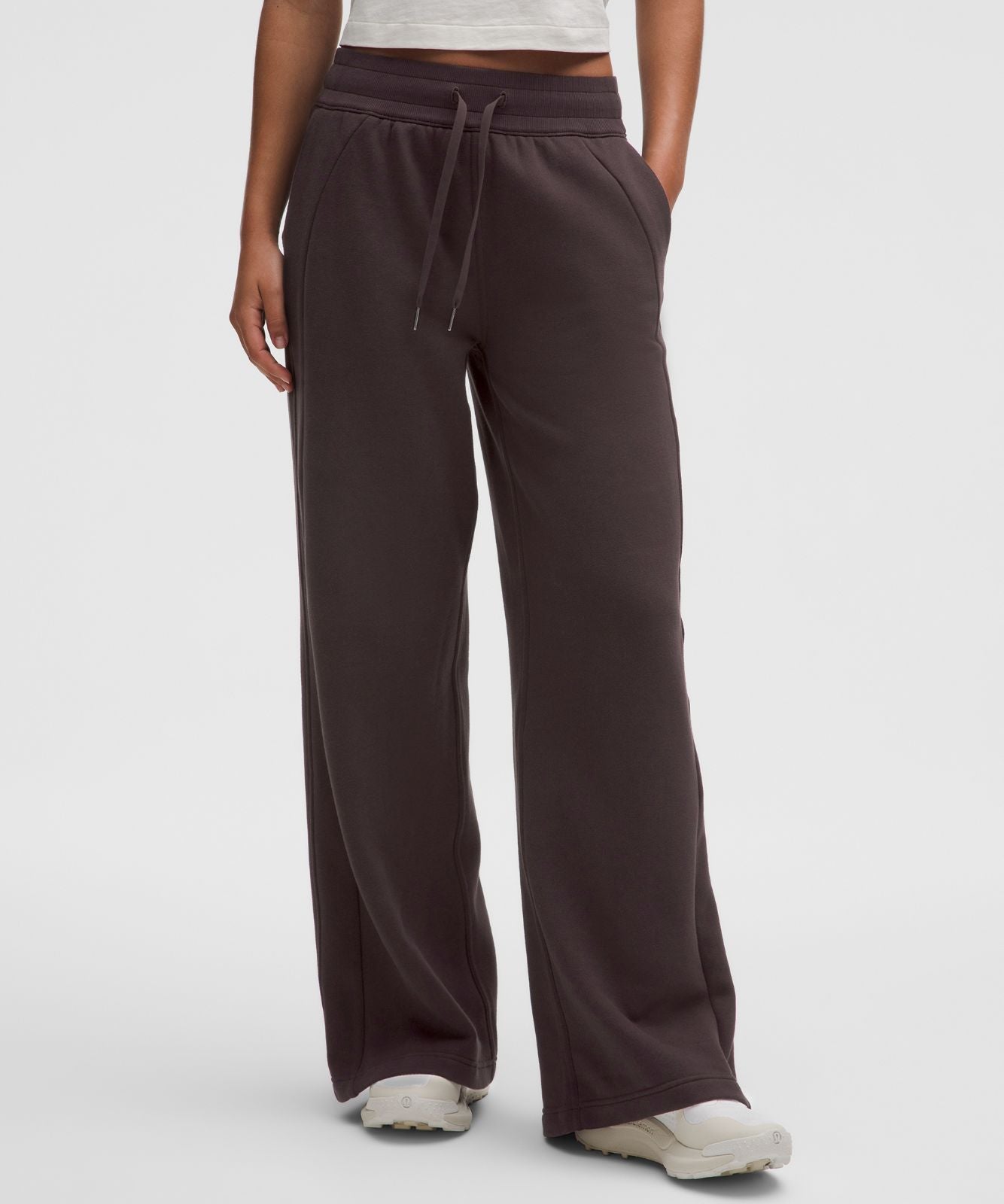 Scuba Mid-Rise Wide-Leg Pant *Regular Sequoia