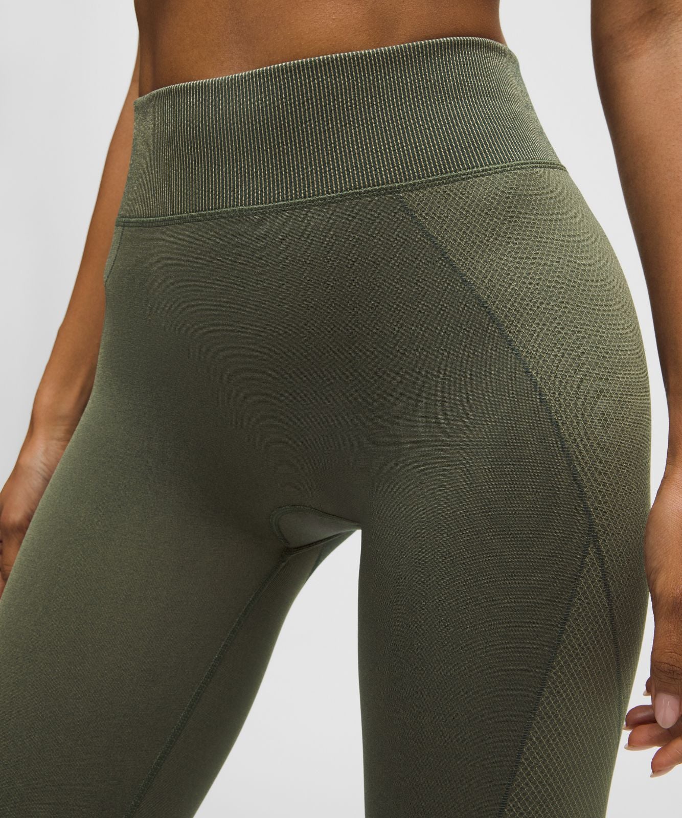 Get Low High-Rise Training Tight 25" Bay Leaf/Rainforest Green