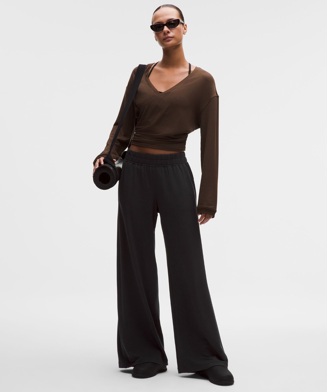 BeCalm Mid-Rise Wide-Leg Pant Black