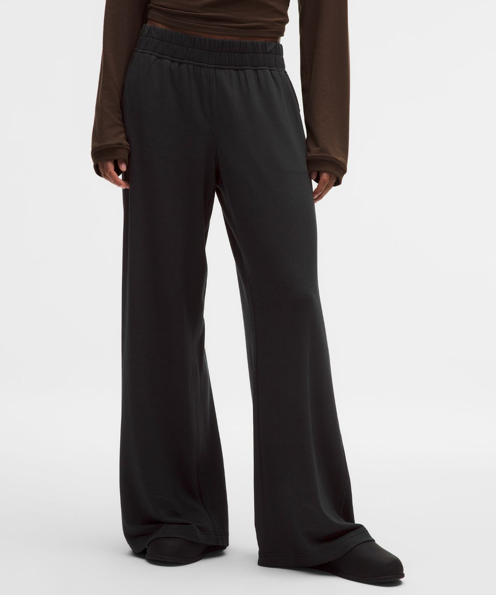 BeCalm Mid-Rise Wide-Leg Pant Black