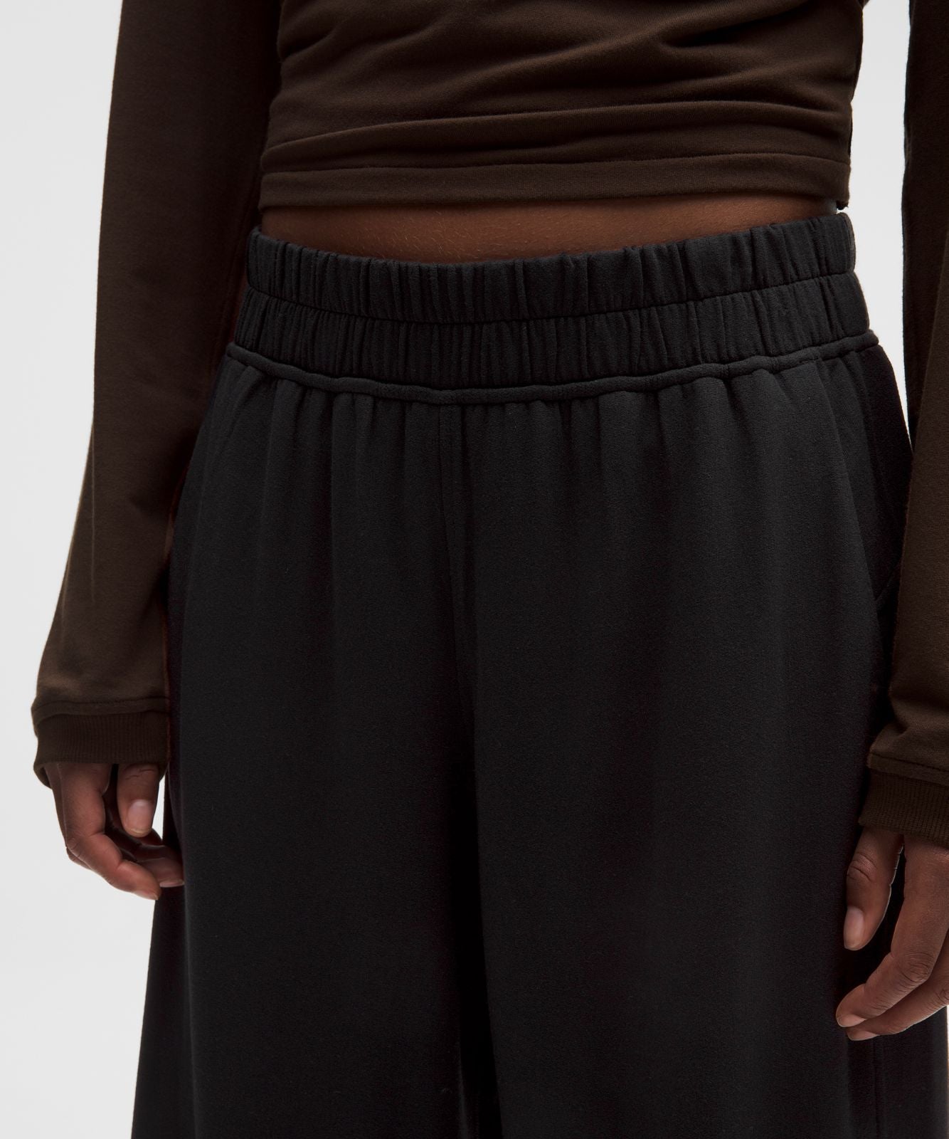 BeCalm Mid-Rise Wide-Leg Pant Black