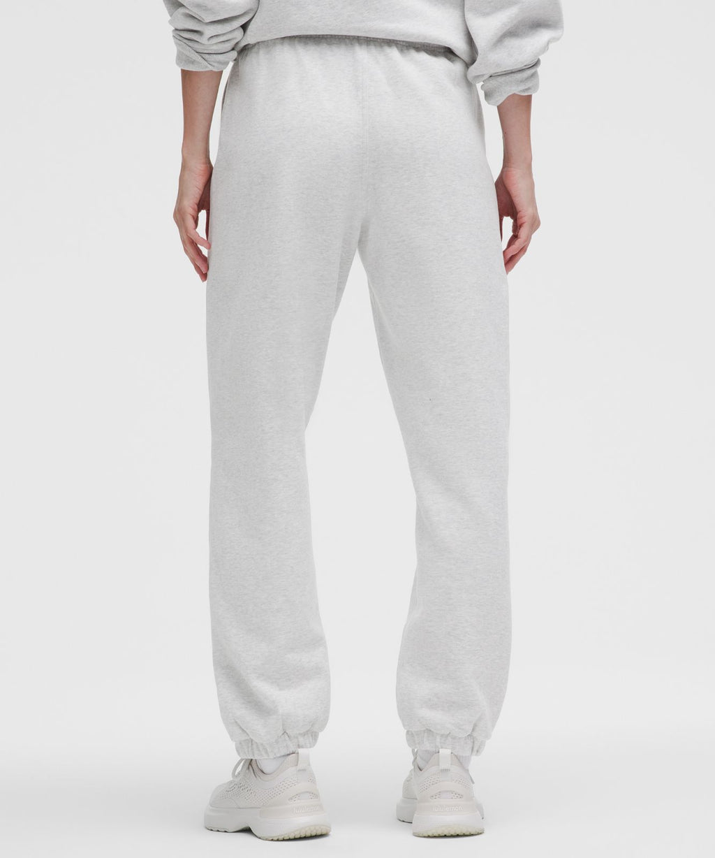 Scuba Mid-Rise Oversized Jogger *Short Heathered Core Ultra Light Grey