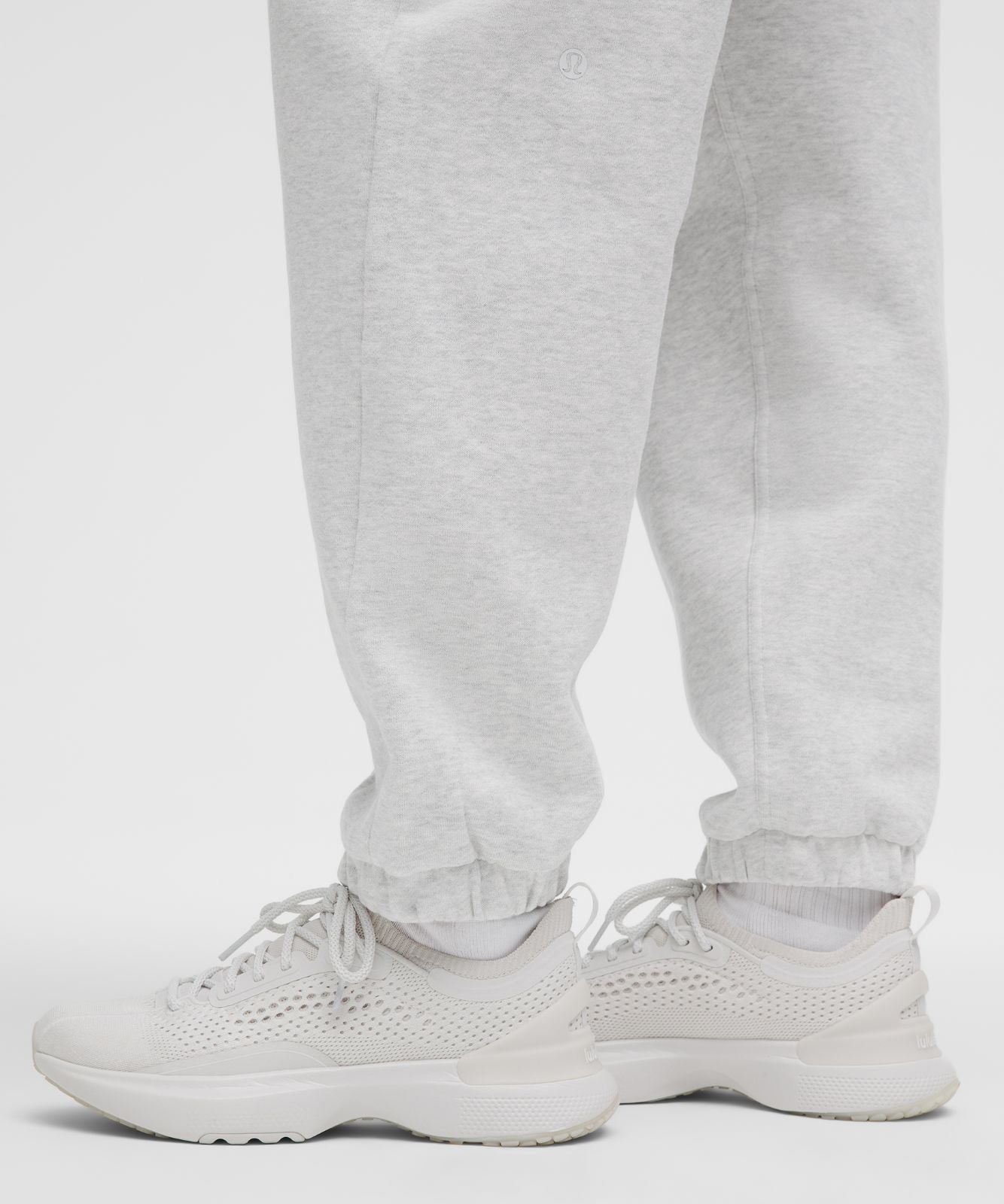 Scuba Mid-Rise Oversized Jogger *Short Heathered Core Ultra Light Grey