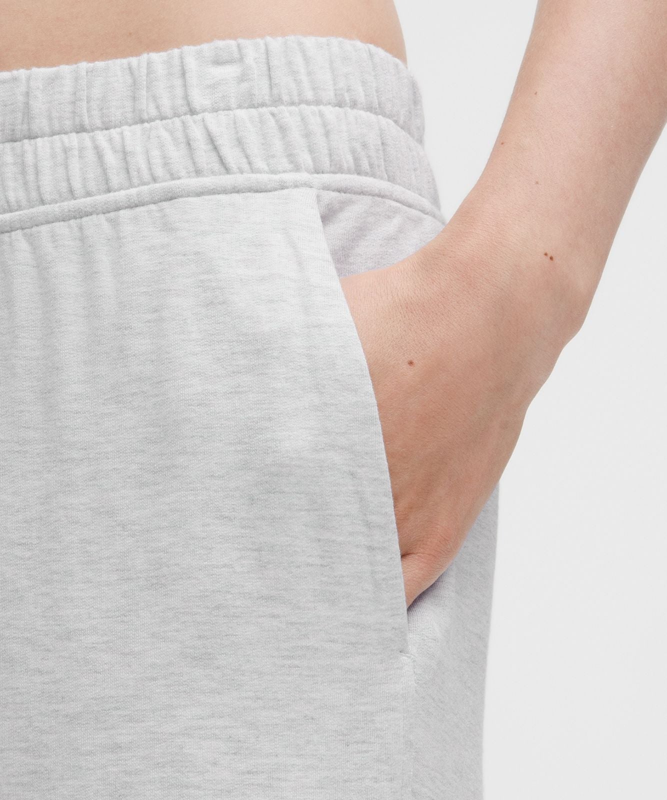 BeCalm Mid-Rise Wide-Leg Pant Heathered Core Ultra Light Grey