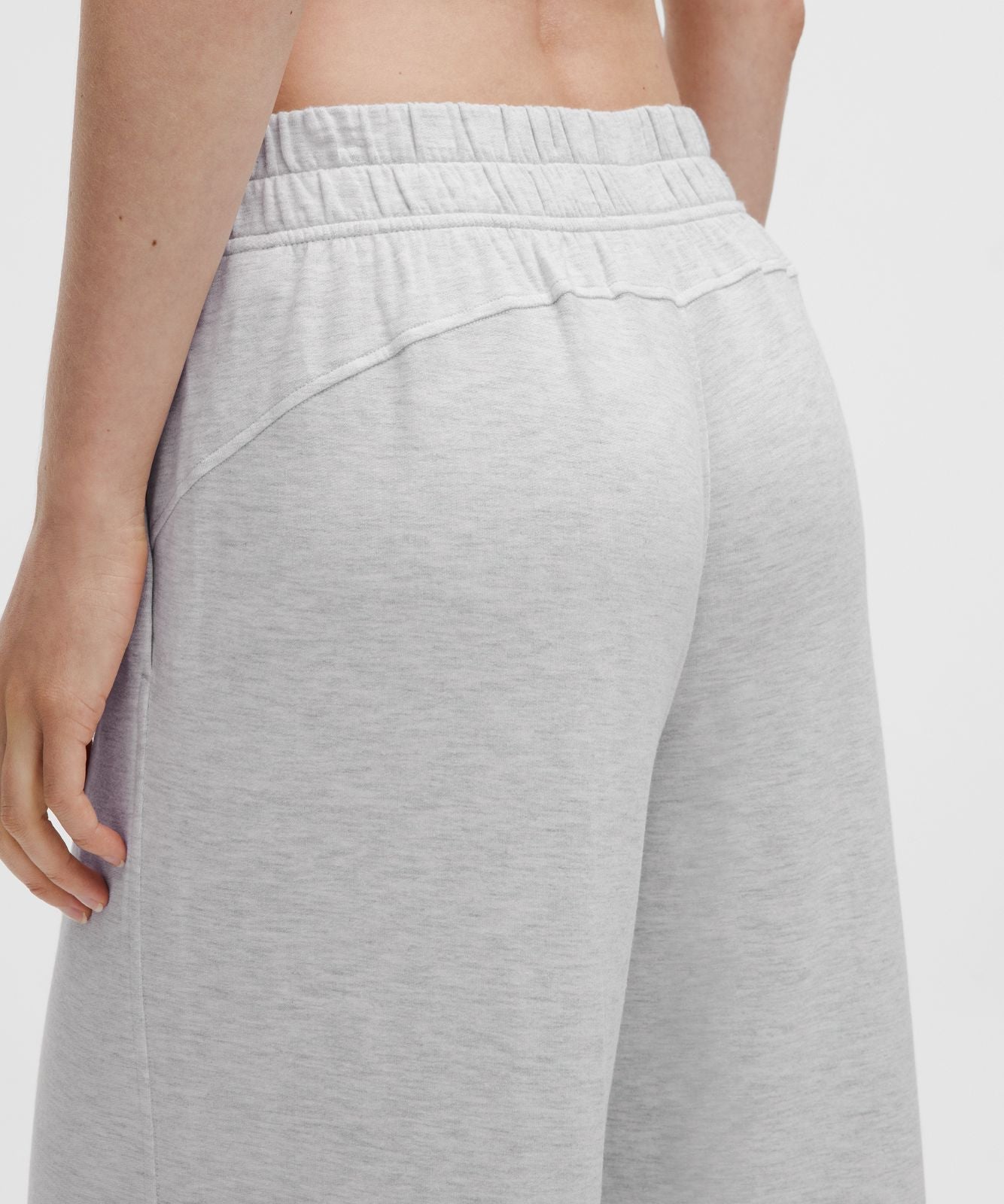BeCalm Mid-Rise Wide-Leg Pant Heathered Core Ultra Light Grey