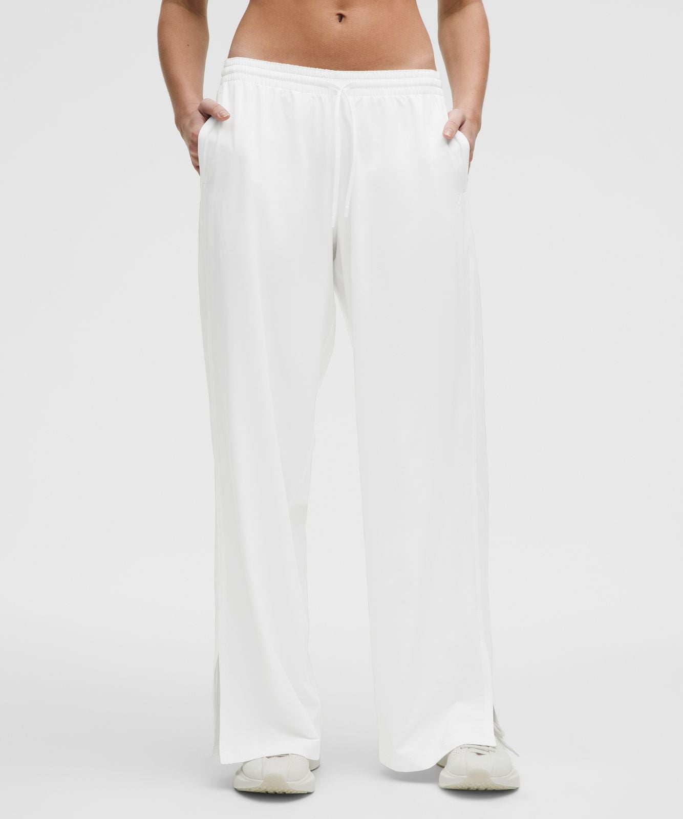 Court Rival Wide-Leg Track Pant *Regular White/White
