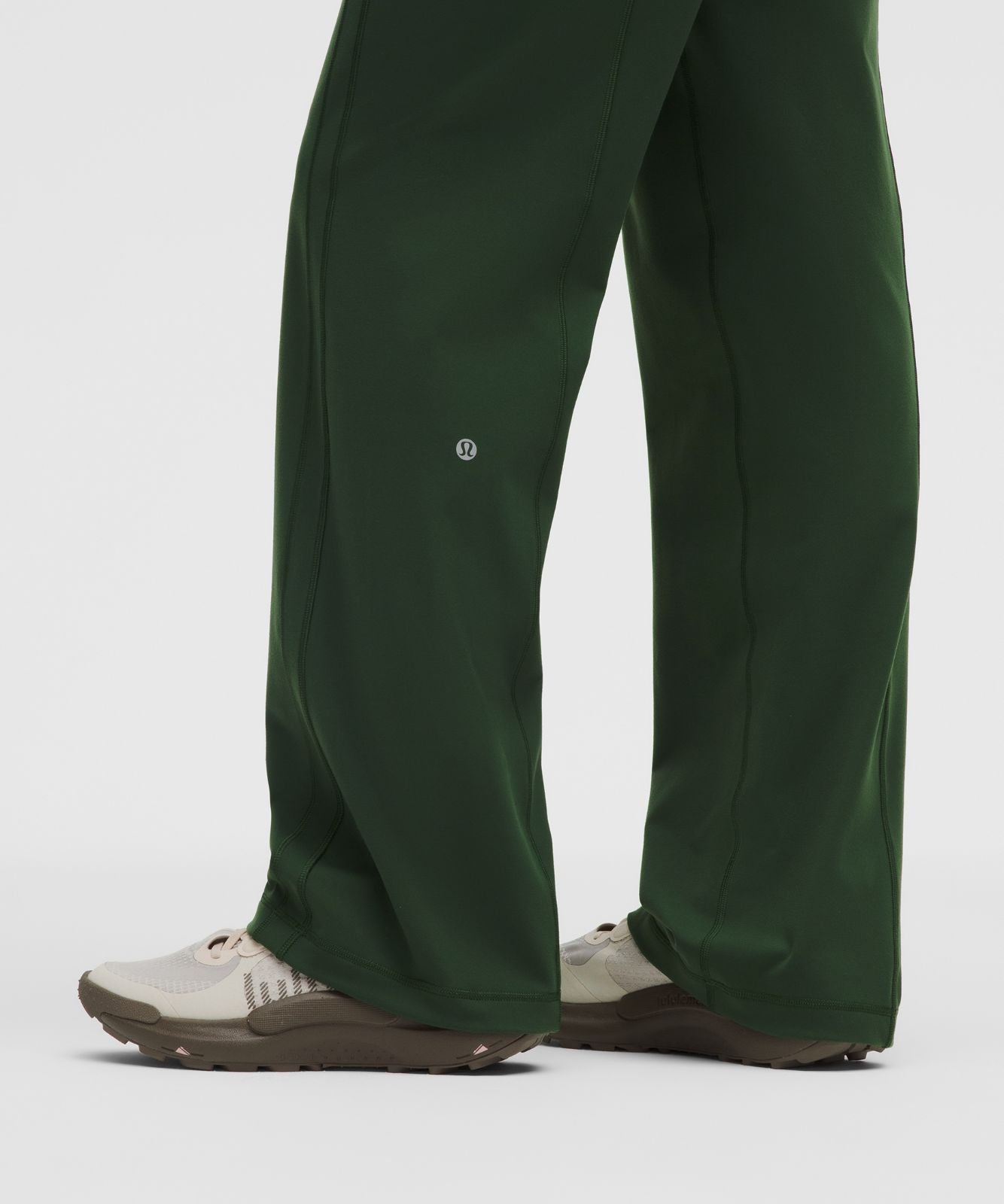 Define Mid-Rise Track Pant *Luon Ivy Grove