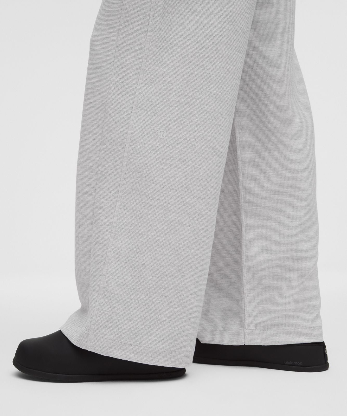 Scuba Mid-Rise Wide-Leg Pant *Waffle Heathered Core Ultra Light Grey