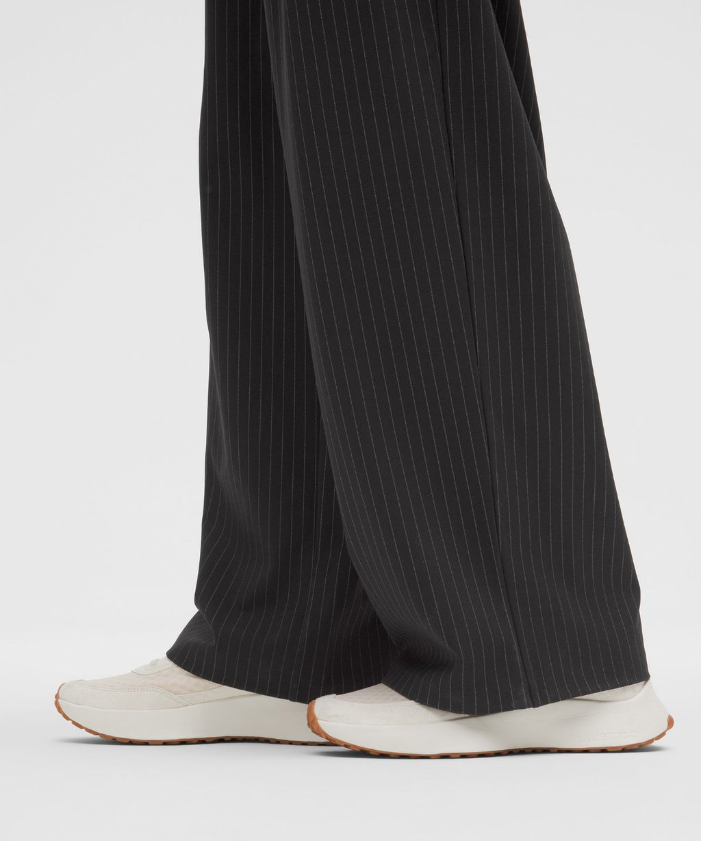 Daydrift High-Rise Wide-Leg Trouser *Regular Black/Light Ivory